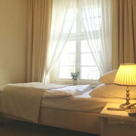 Hotel SPA Akacjowy Dwór-3